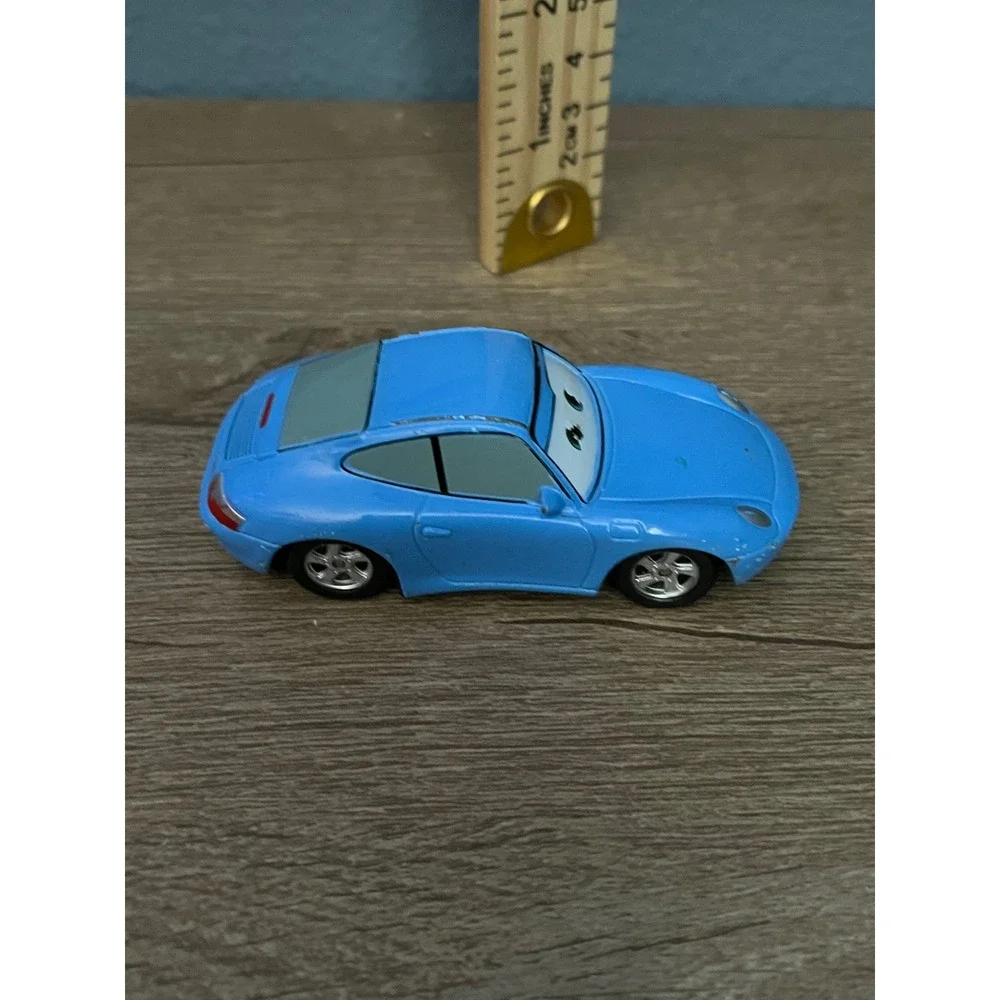 Disney Pixar Cars Sally Carrera Blue Diecast Toy Car‎